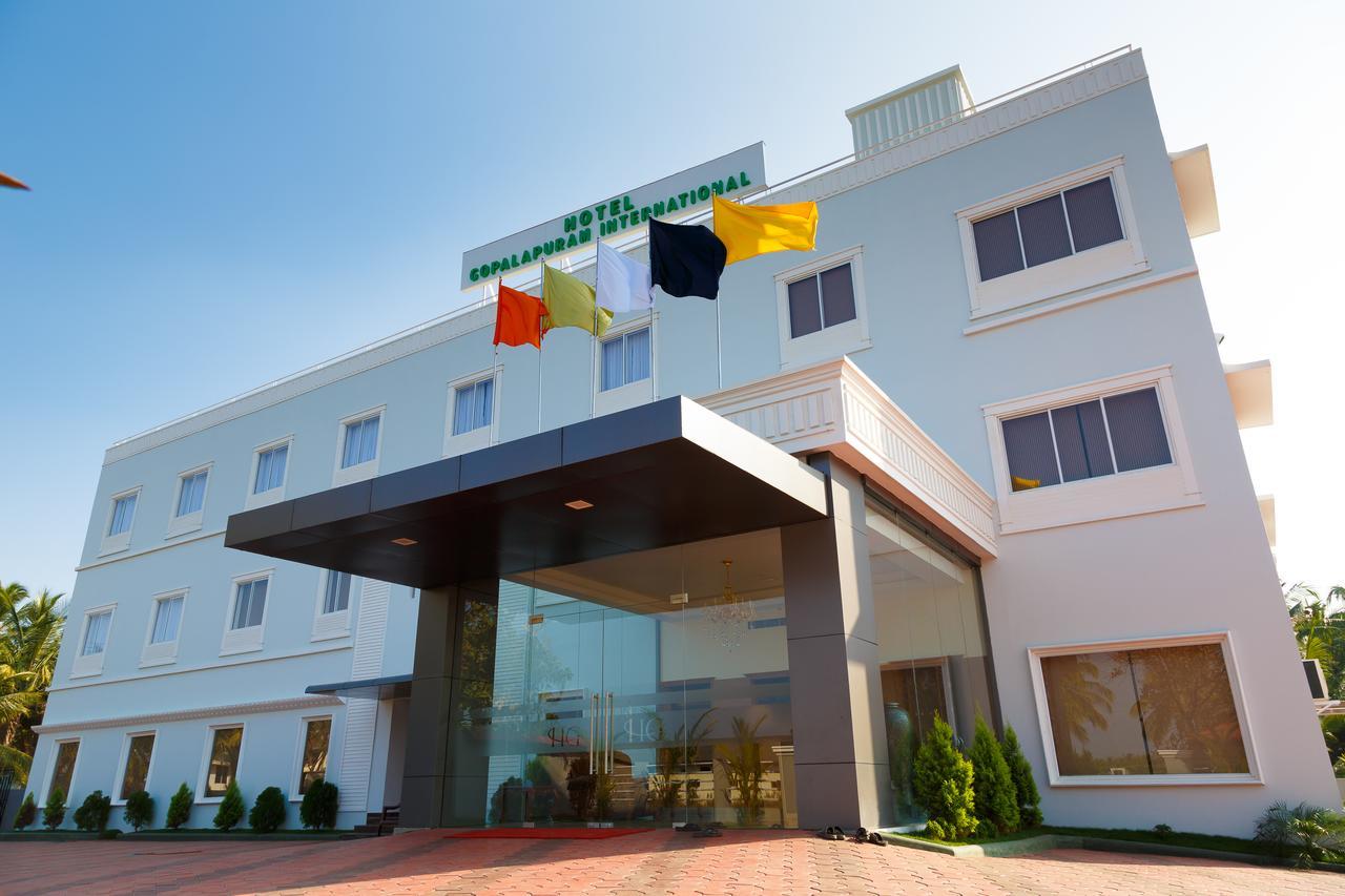 Hotel Gopalapuram International Pollāchi Exterior photo