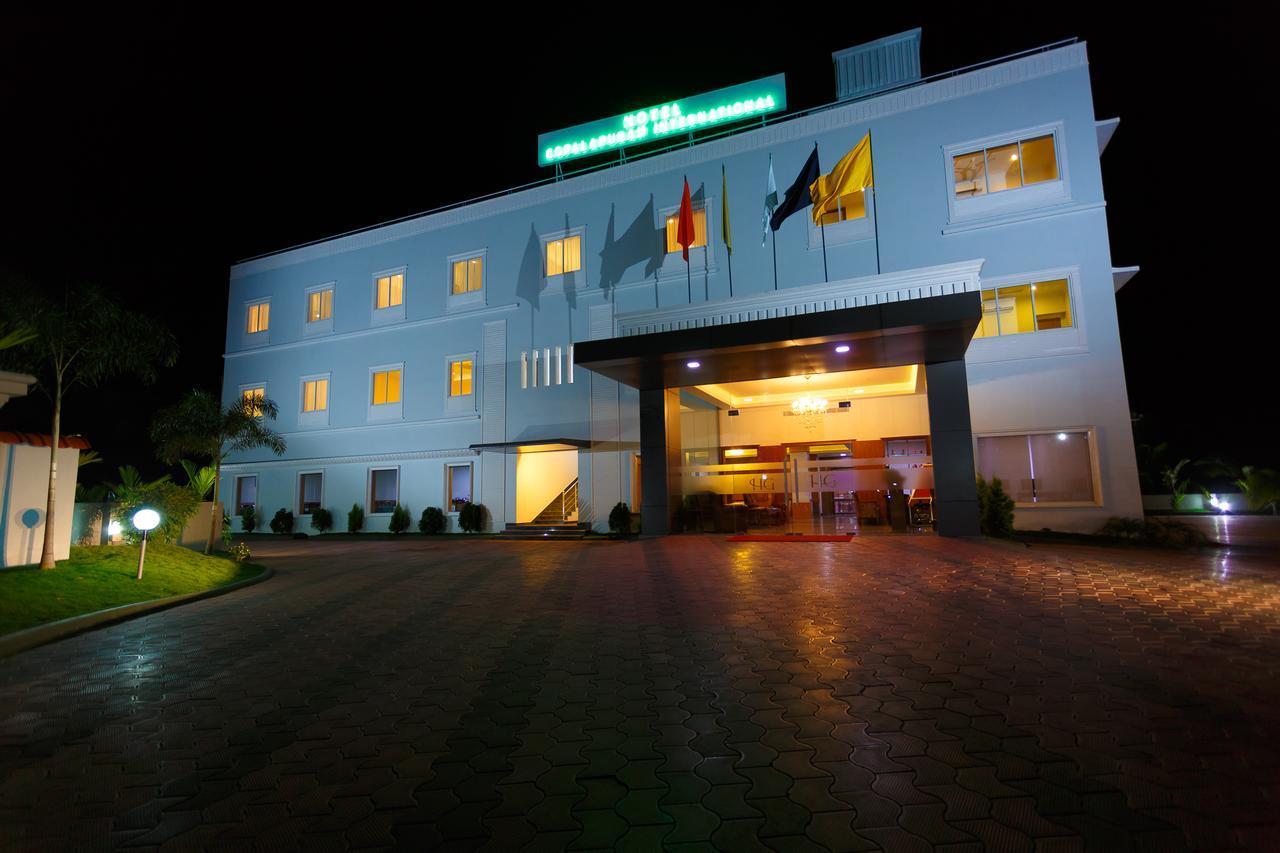 Hotel Gopalapuram International Pollāchi Exterior photo